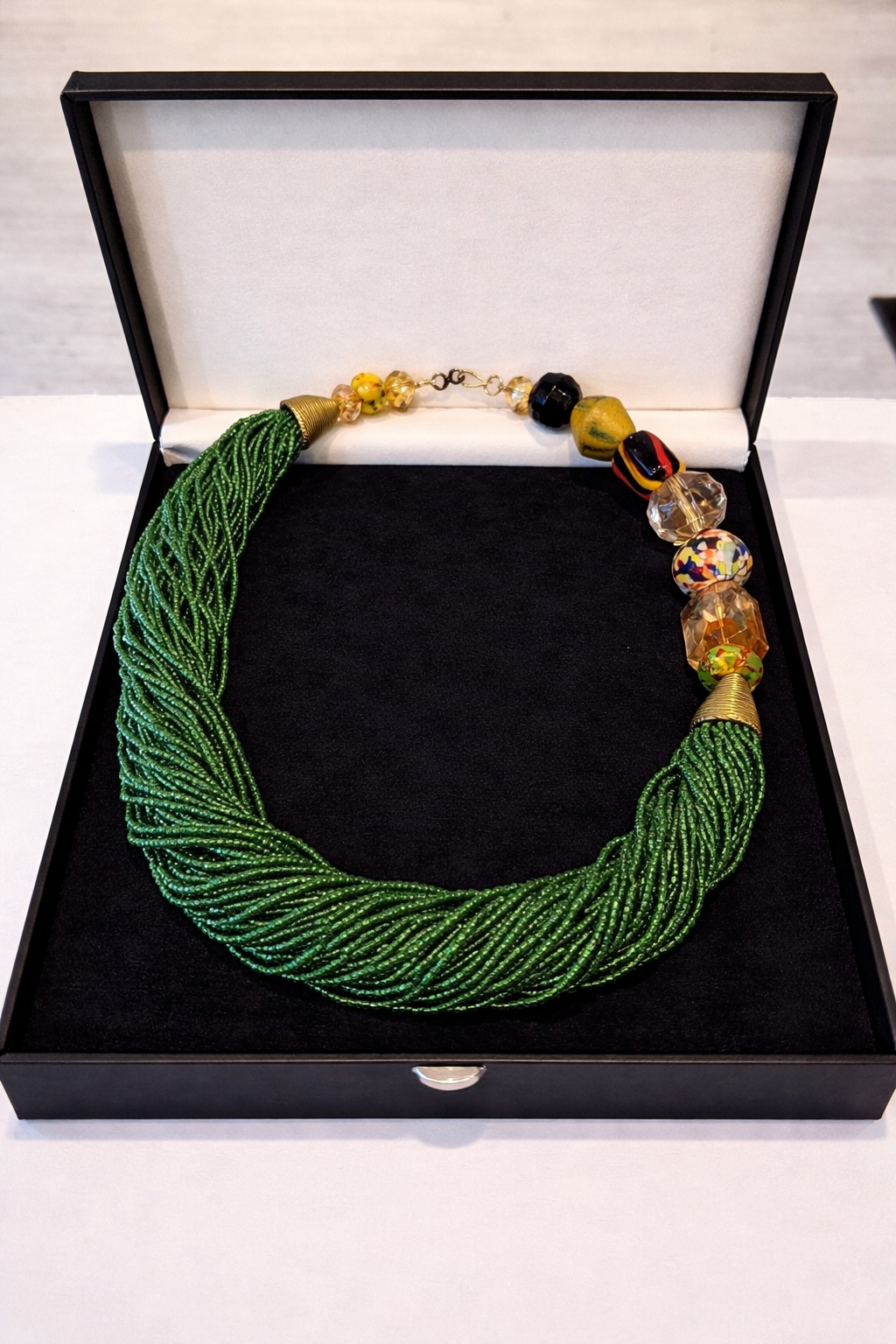 Handcrafted Beaded Necklace - Image 3